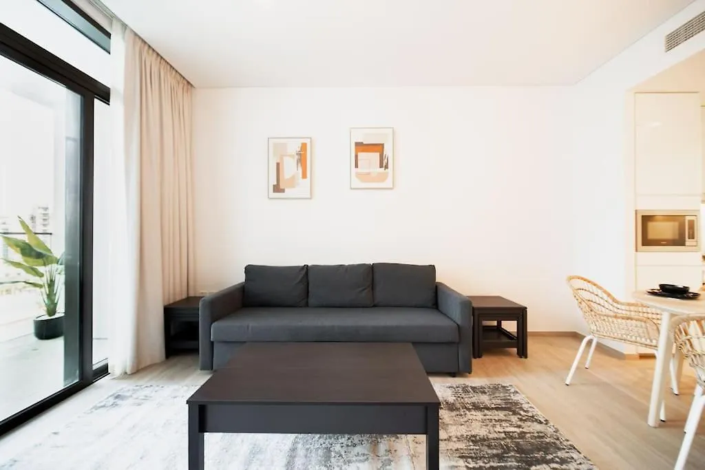 Bright 1-Bdr Apartment View Of Harbour Creek Dubai 0*,  United Arab Emirates